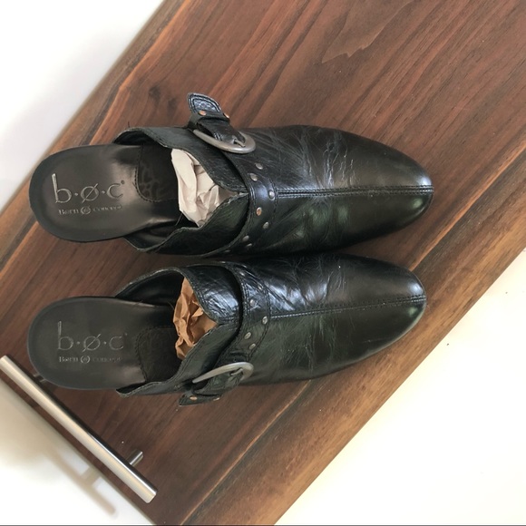 Black Leather Clog with studs and buckle - Picture 6 of 7